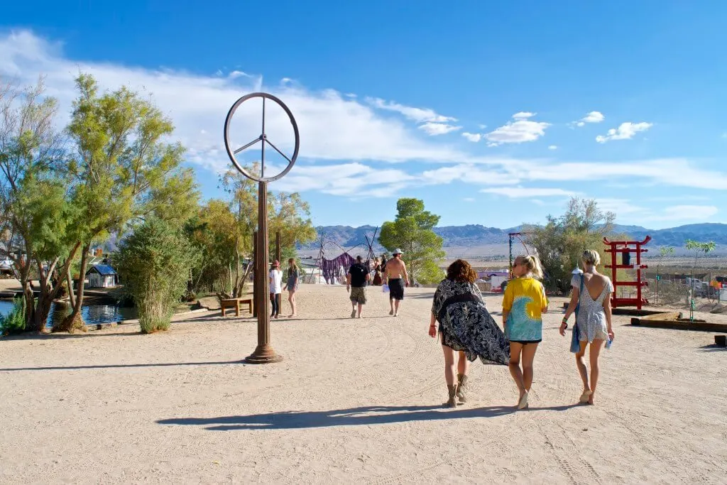 Joshua Tree Music Festival Guide + Review desert music festival california