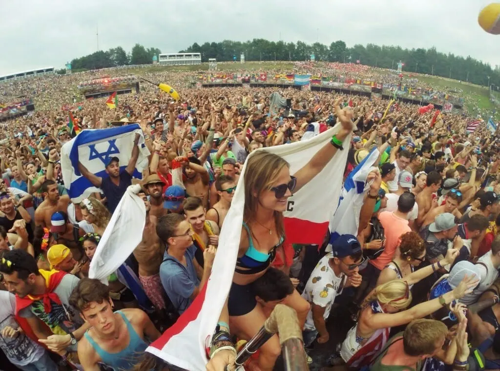 Tomorrowland european msuoc festival main stage Festival Review Guide