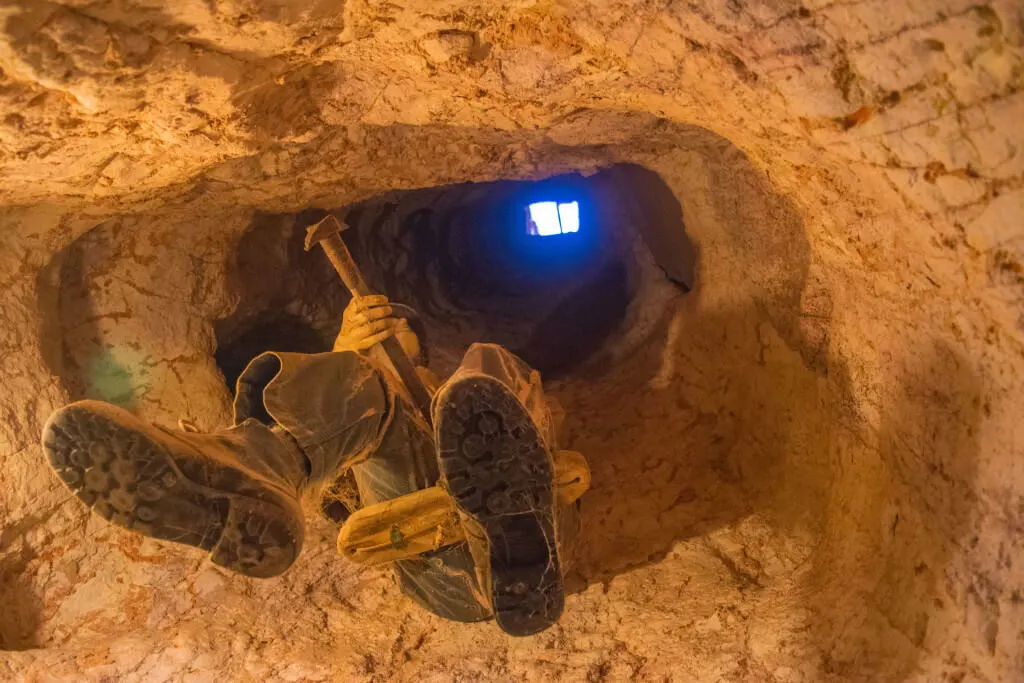 Coober Pedy Opal Mine tour