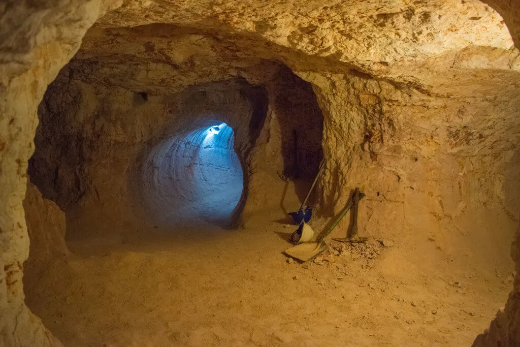 Coober Pedy Opal Mine underground