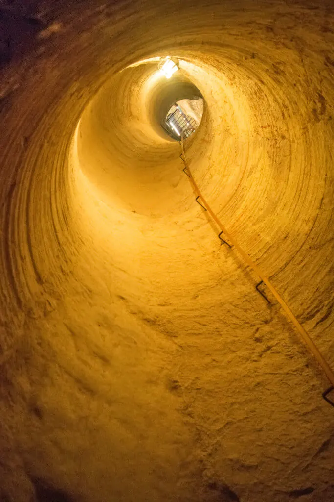 coober pedy mining shaft seen in mine tours