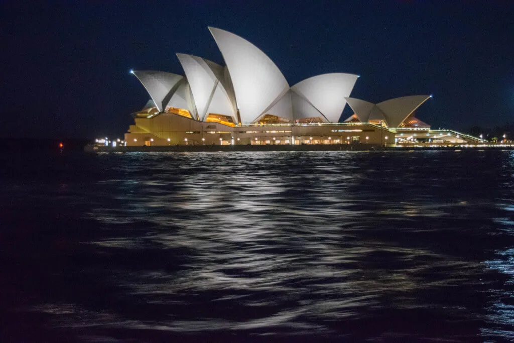 Opera House From water night motion