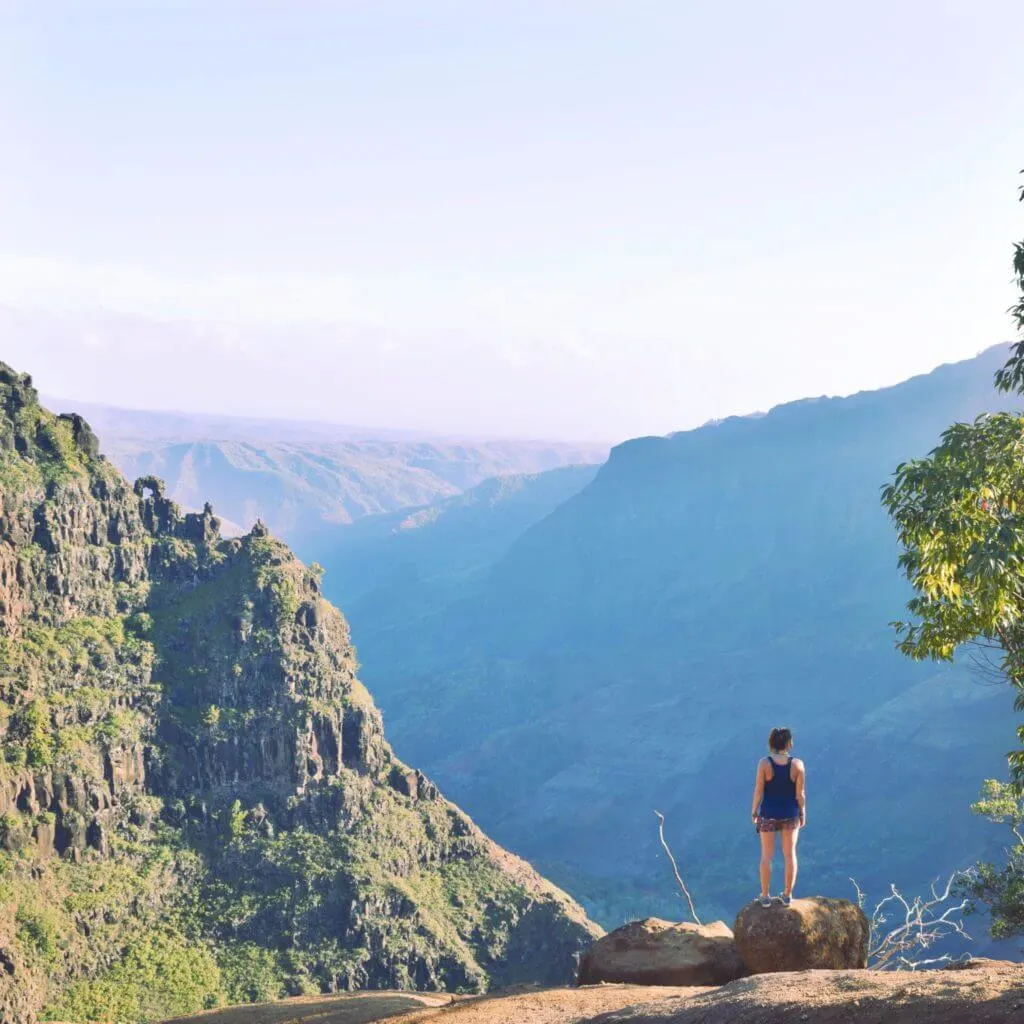hike waimea canyon trail waimea canyon snuset view kauai