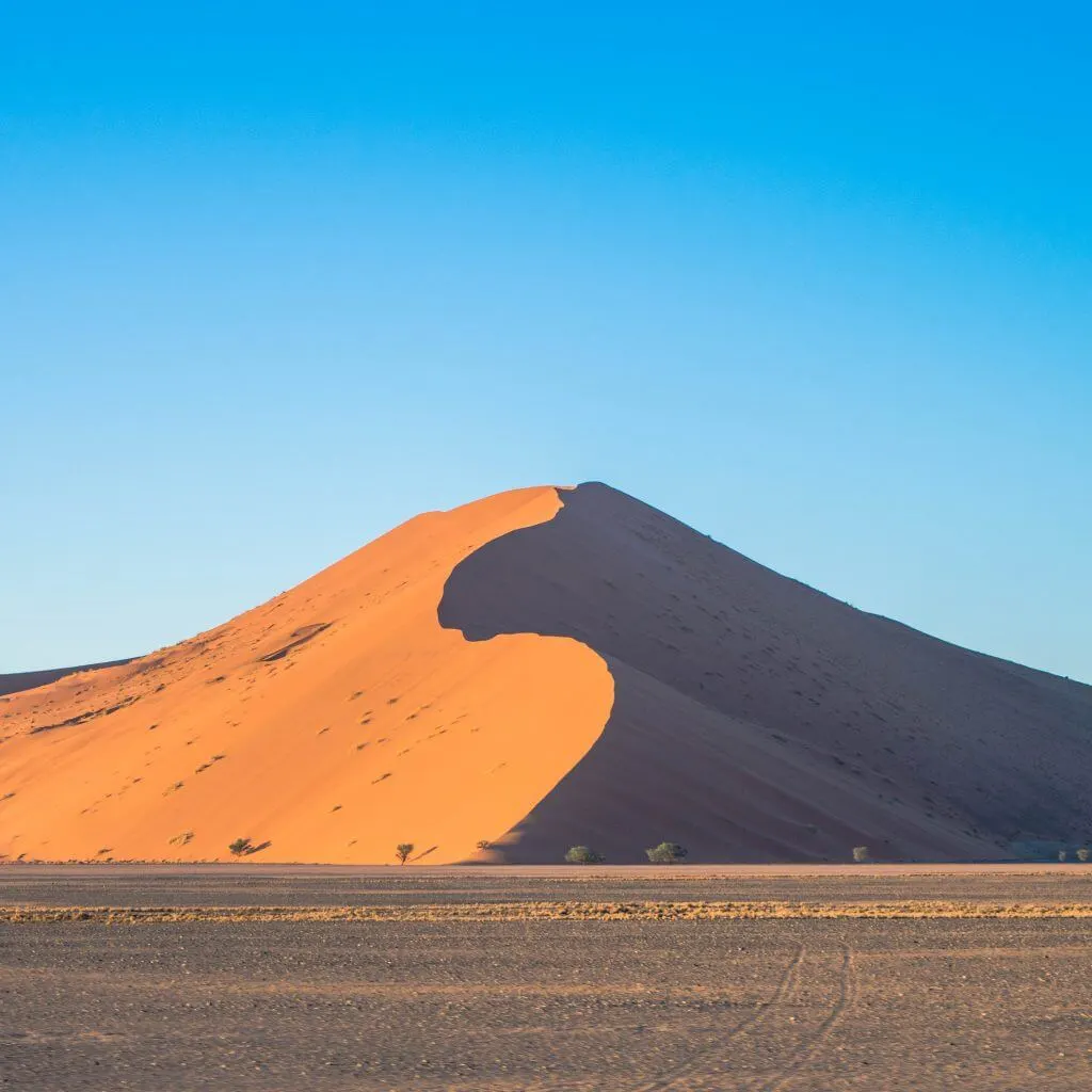 namibian road trip namib nakluft national park sunrise sand dunes moon