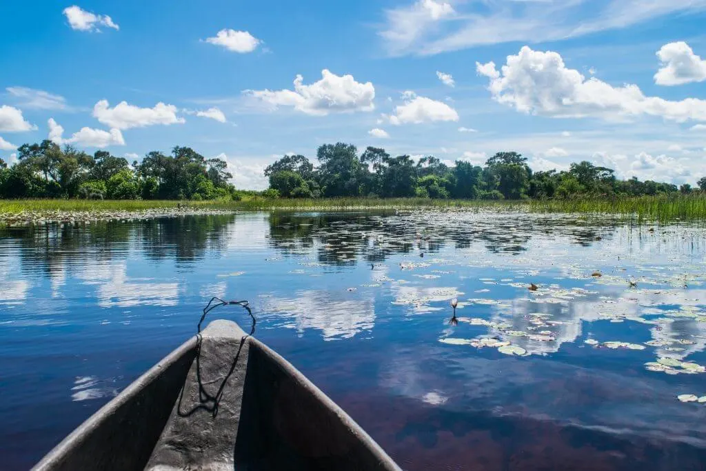 okavango delta mokoro boat botswana
