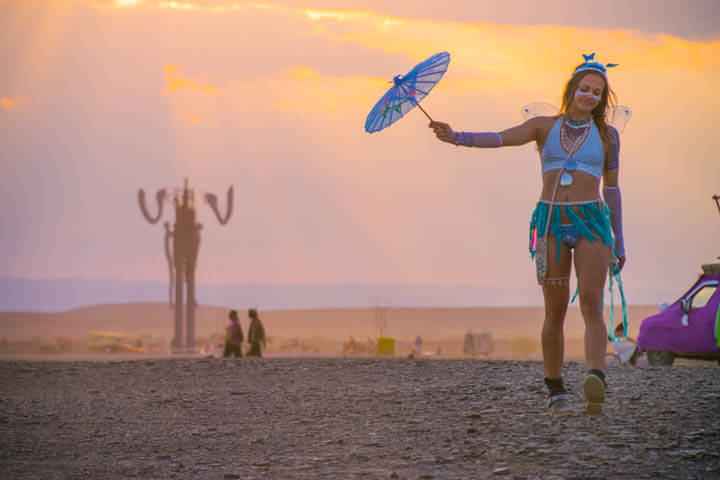 Afrikaburn outfits burner girls Kimmie conner tankwa karoo tankwa town sunset