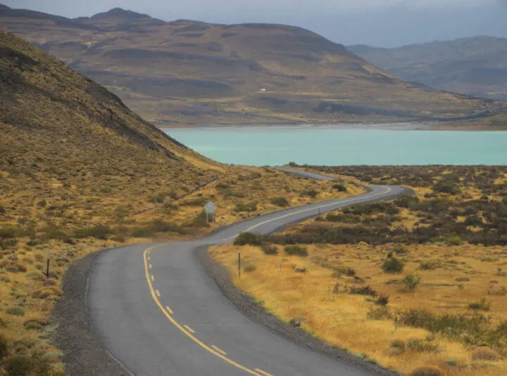 road to torres del paine W trek