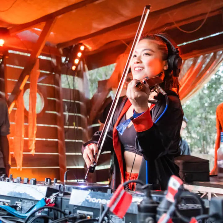 olivia Dawn performing babylon festival