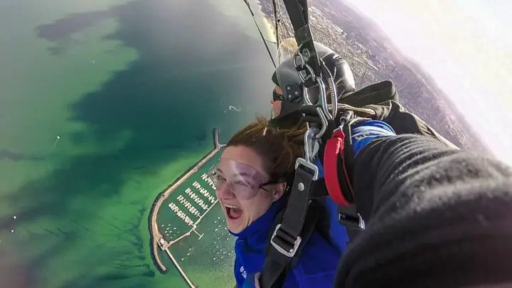 fun things to do in MElbourne for couples - go skydiving with skydive melbourhe