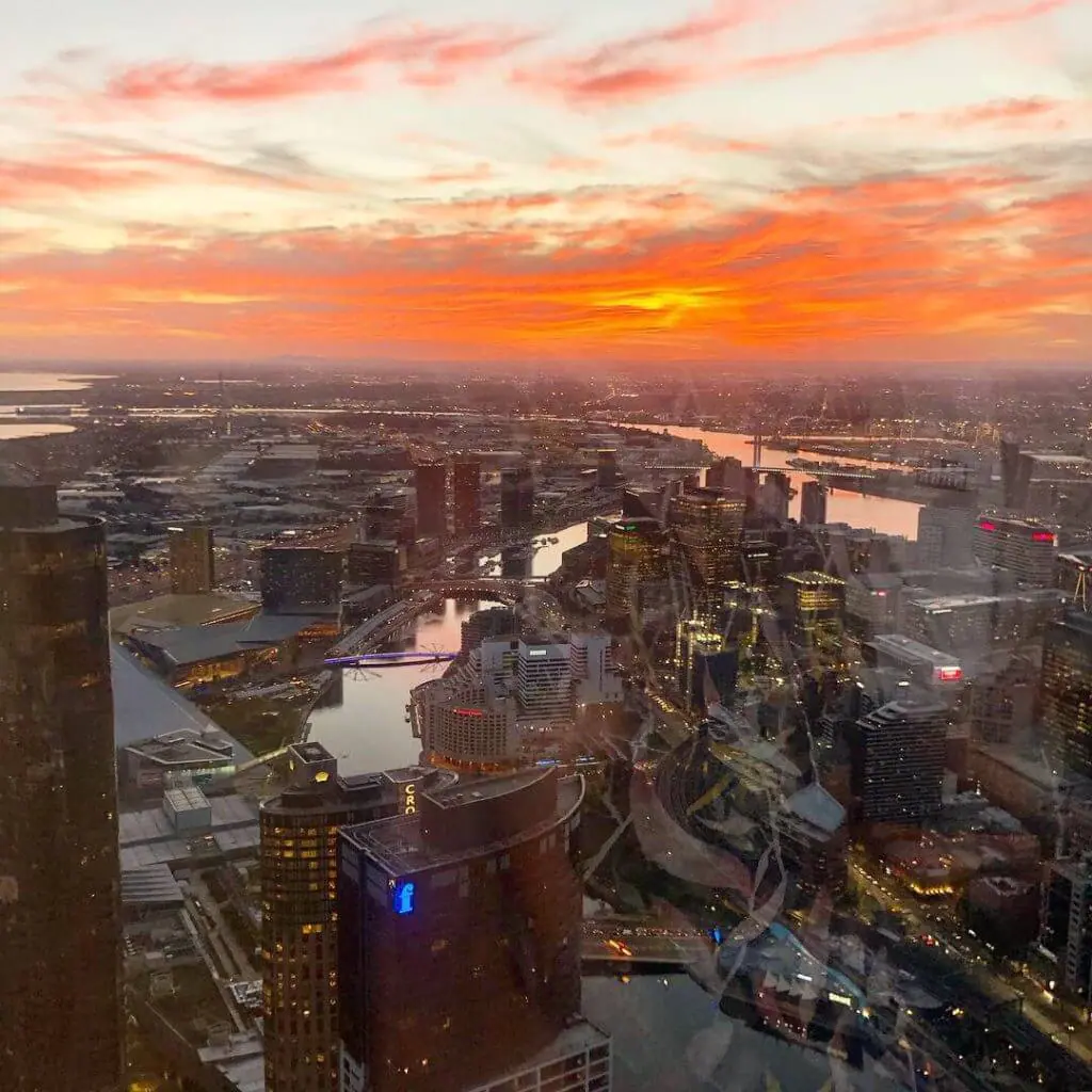 eureka skydeck sunset - thing things to do in melbourne for couples