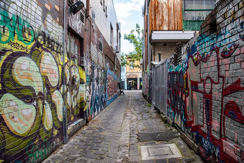 fitzroy street art laneway colors