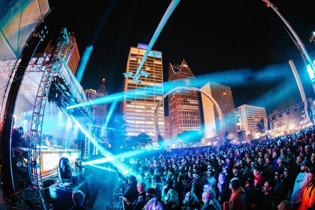 lights shine over a crowd at the movement music festival in Hart Plaza detriot michigan