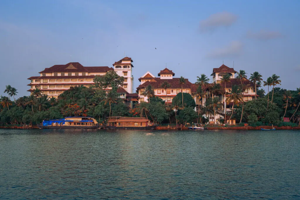The Raviz Ashtamudi Kollam: Backwater Luxe Resort in Kerala