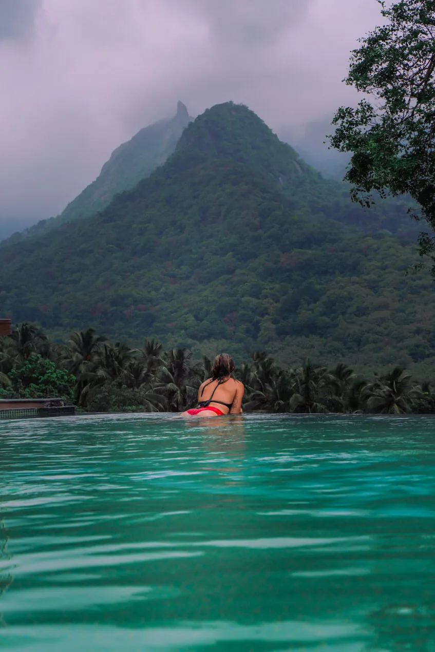 au revoir resort kerala ayurveda infinity pool