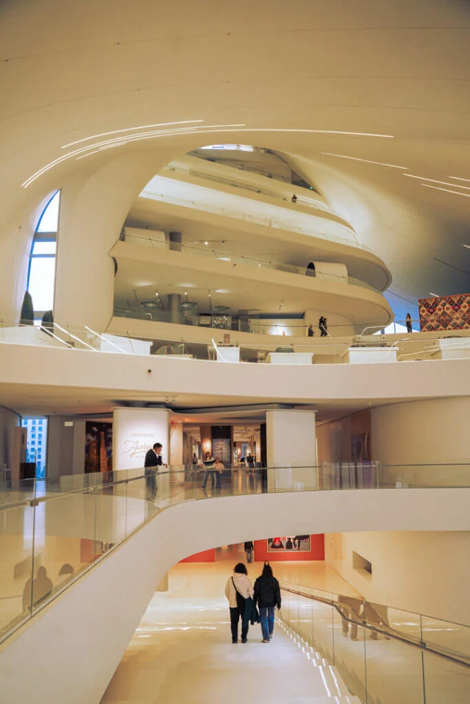 Heydar Aliev Center architecture
