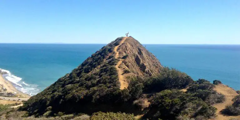 the best beach hikes in southern california for amazing ocean views