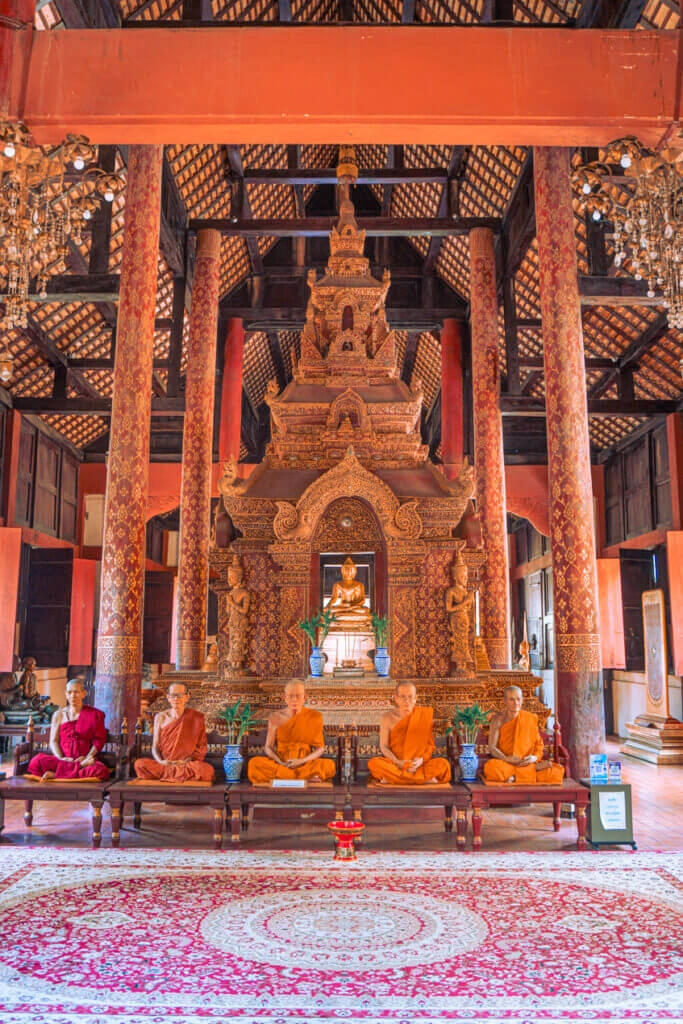 wax meditating monks at Wat Phra Signh Temple