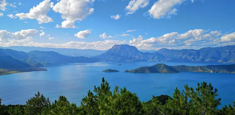 10 fascinating facts about canada's geography