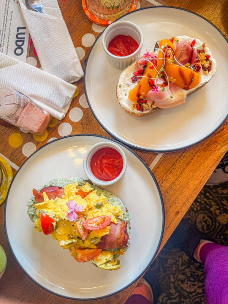my happy place canggu cafe brunch toasts sweet and savory