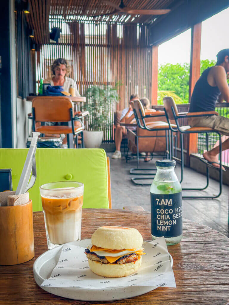 7AM bakers breakfast sandwich and coffee Umalas 