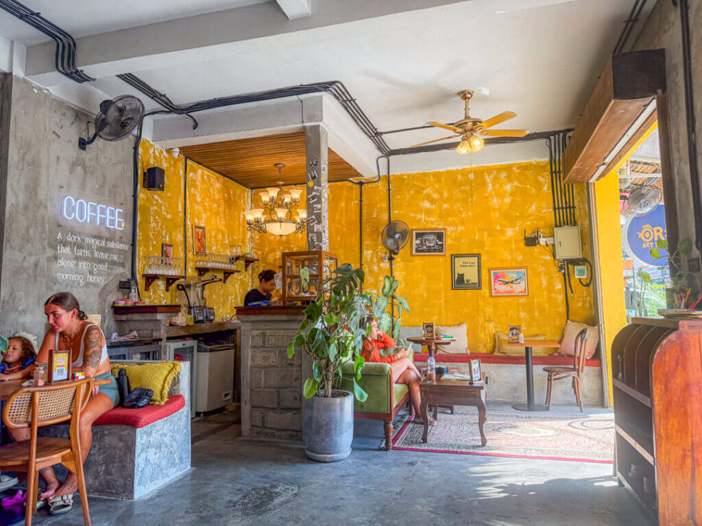 my happy place - aesthetic canggu cafe 