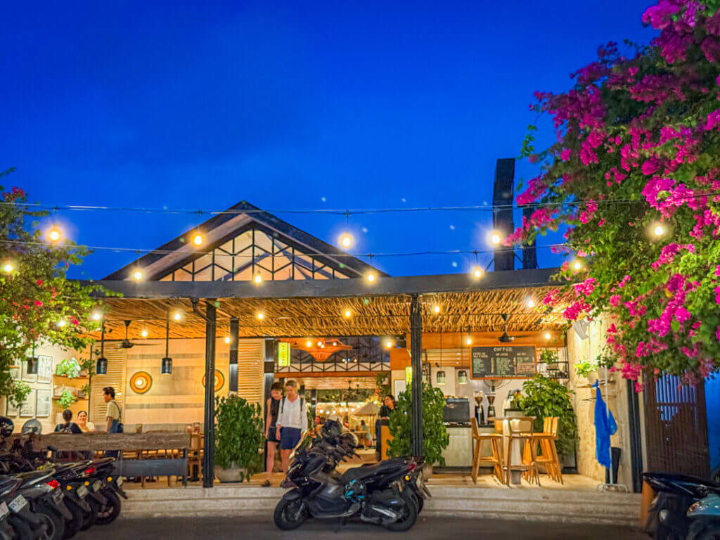 Milk and Madu beach road canggu 