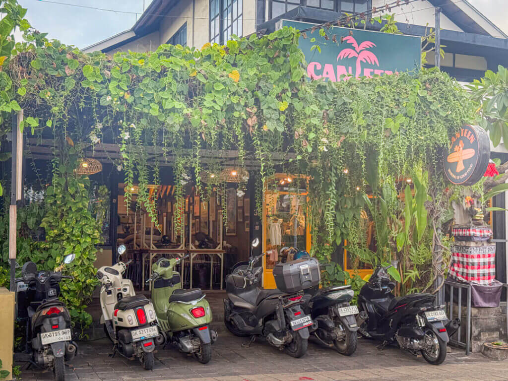 Canteen cafe canggu 
