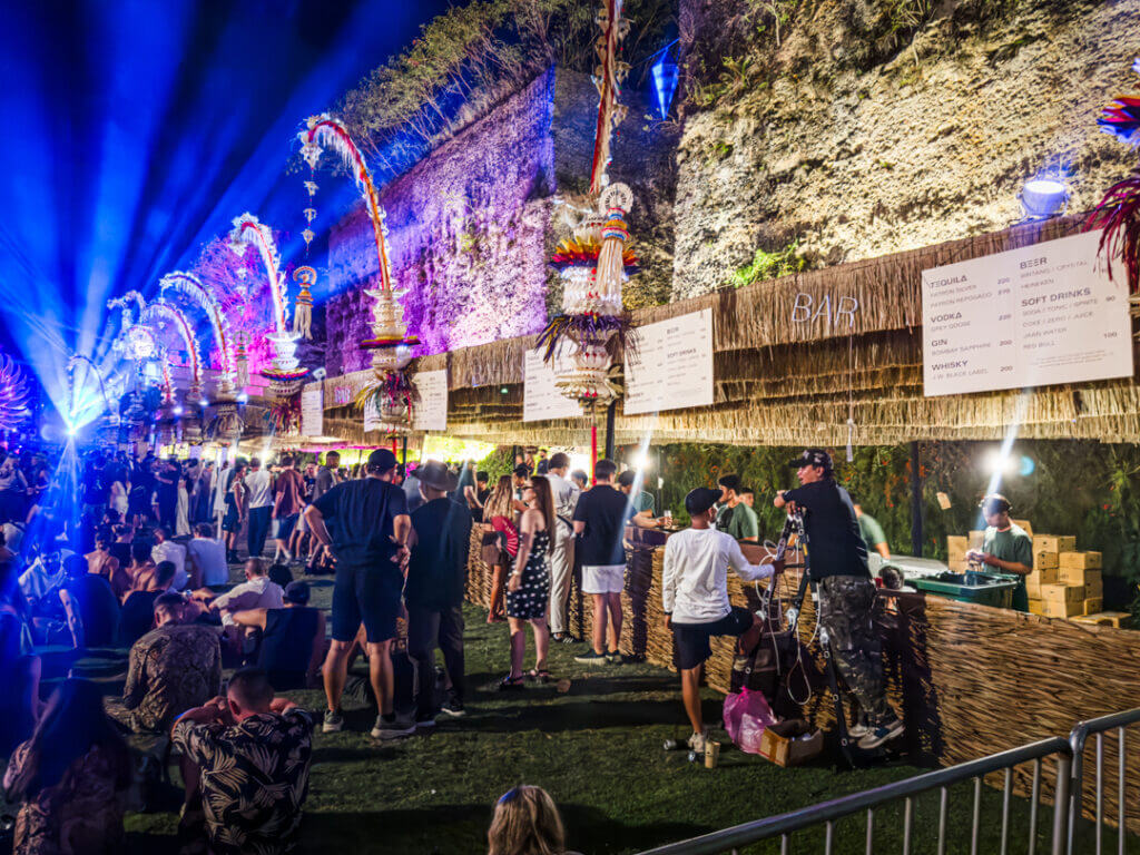 drinks and bars and prices at Day Zero Bali