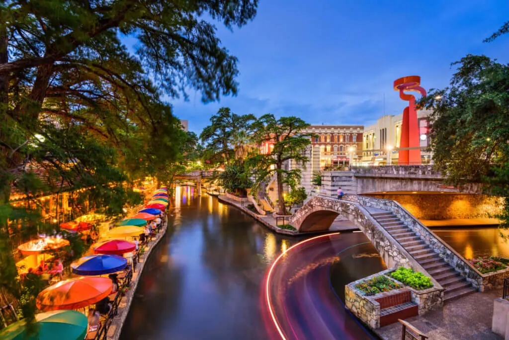 A night on the riverwalk is a great San Antonio date idea for couples