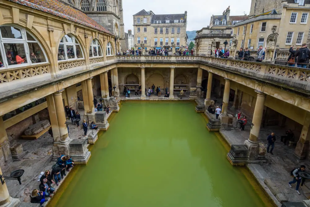roman baths in bath UK one of the coolest histpricl places to visit in england