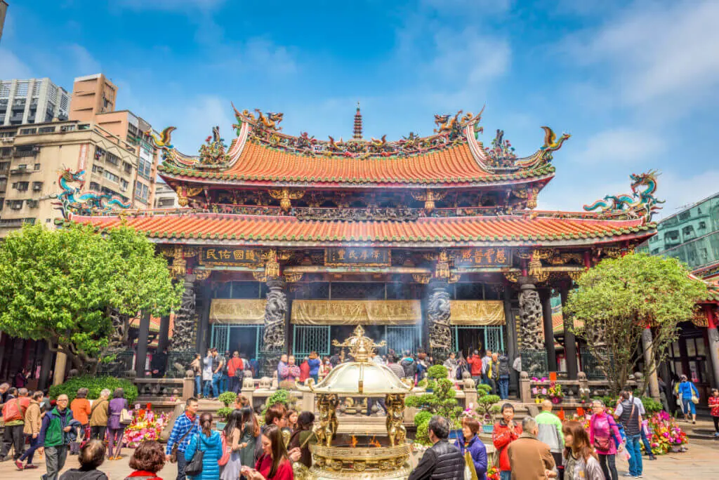 Longshan Temple, Taipei Taiwan place to visit in Taiwan