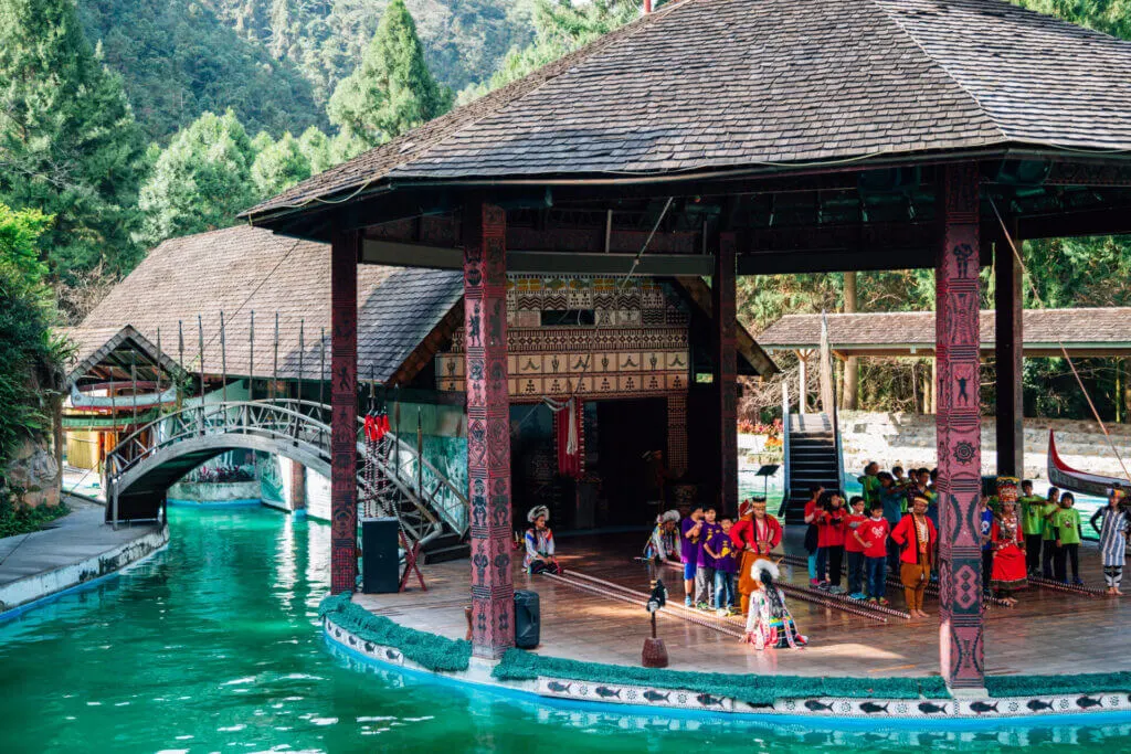 Formosan Culture Village Performance Taiwan Sun Moon Lake