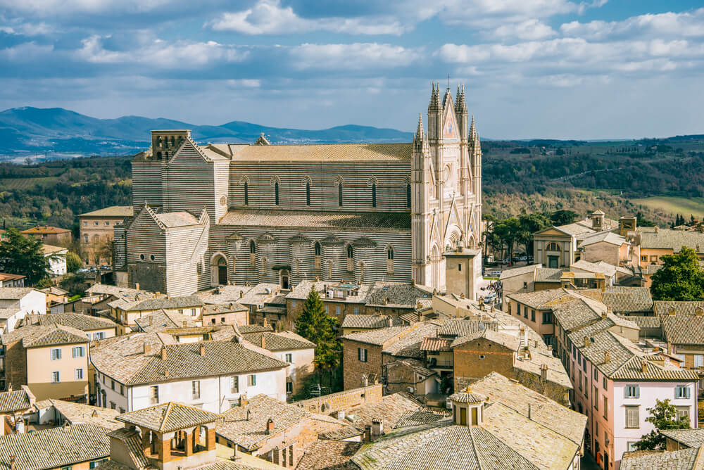 Orvieto tiny town in Italy umbria hidden gem