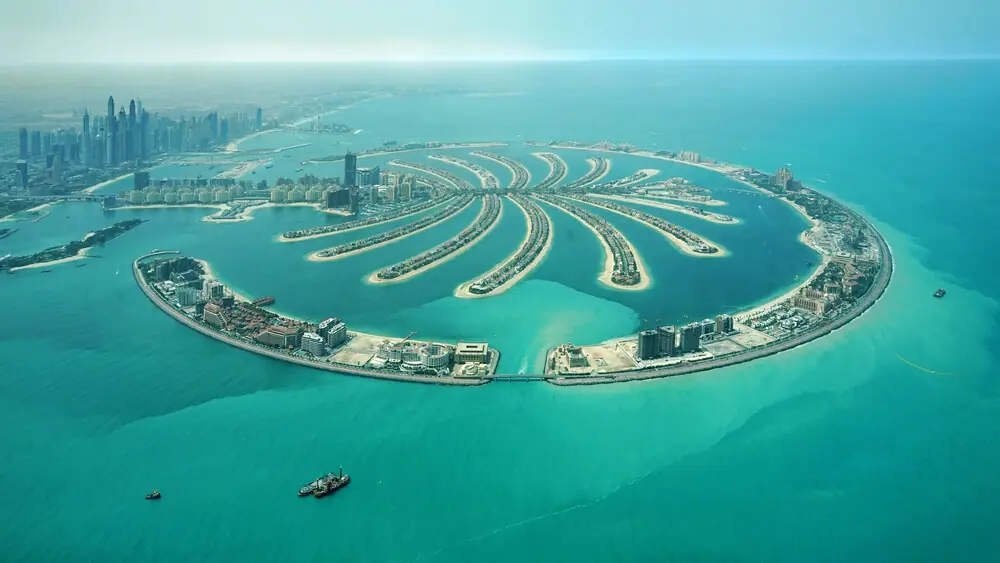 Aerial view of Palm Jumeirah dubai 3 day itinerary things to see