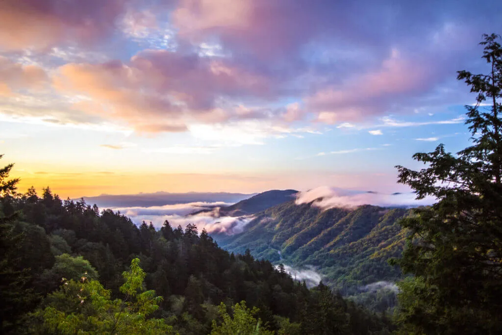 Beautiful sunrise over the mountains at the Gatlinburg Newfound Gap