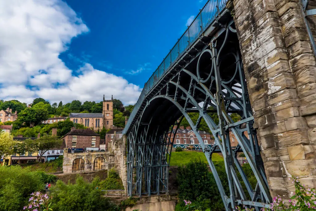  Ironbridge town and ancient bridge in Shropshire, UK historicla sites and places to visit