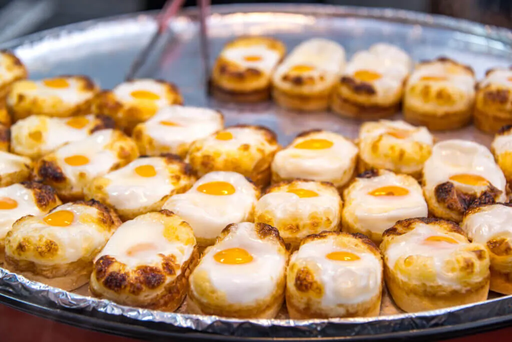 Myeongdong Night Market in Seoul, egg bread, what to eat in Seoul