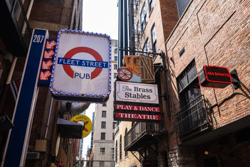 Printer's Alley Nashville, TN fun date idea 