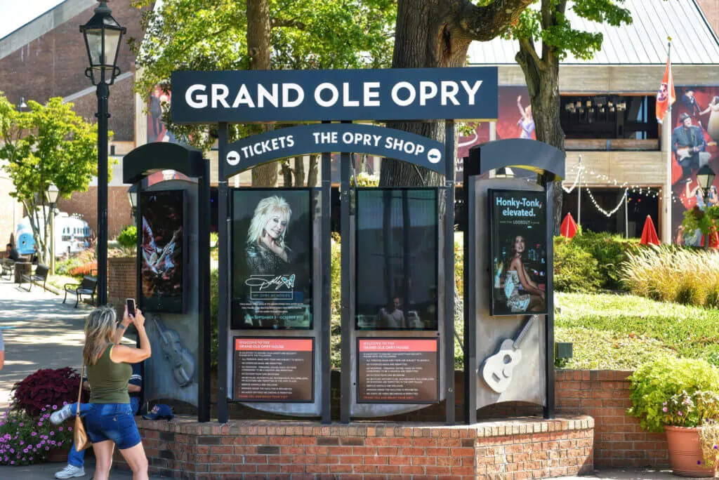 Grand Ole Opry Nashville Date idea