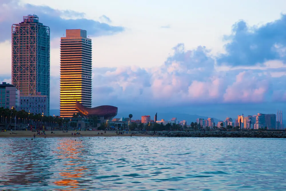 Barcelona sunset boat cruise views 