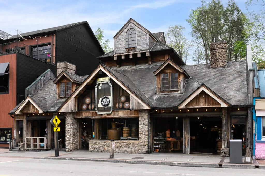 Ol' Smoky Mountain Distillery with moonshine tastings date idea in Gatlinburg