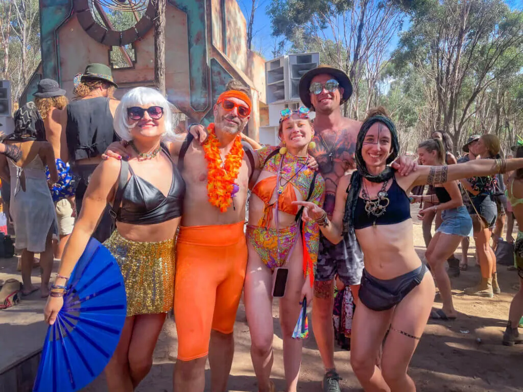 Esoteric Festival friends dance floor bush techno