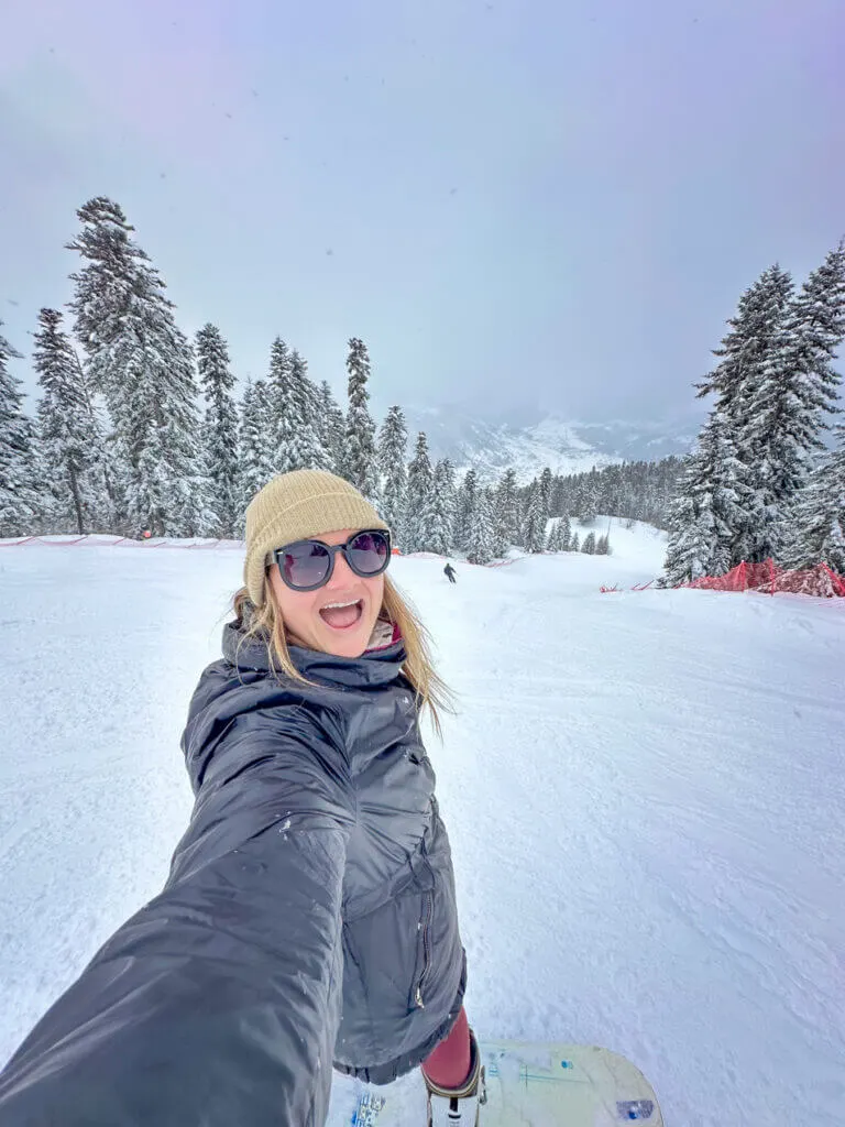 snowboarding in hatsvali mestia 