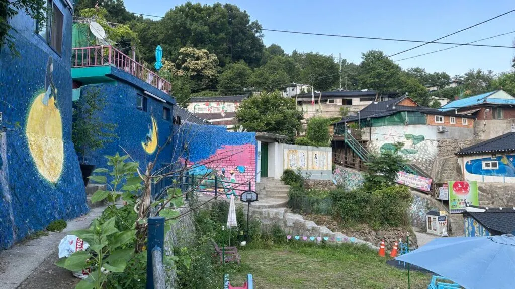 Jaman Mural village south korea, colorful place to visit