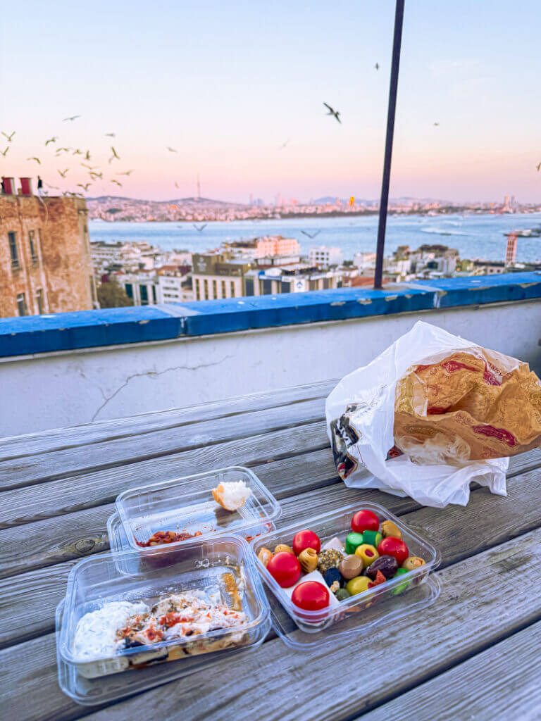 rooftop airbnb istanbul