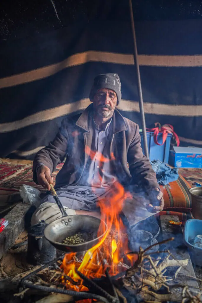 Bedouin lunch wadi rum jordan tour