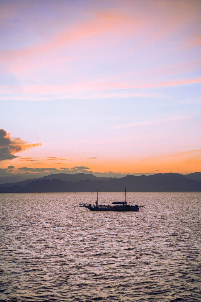 sailing boat in komodo