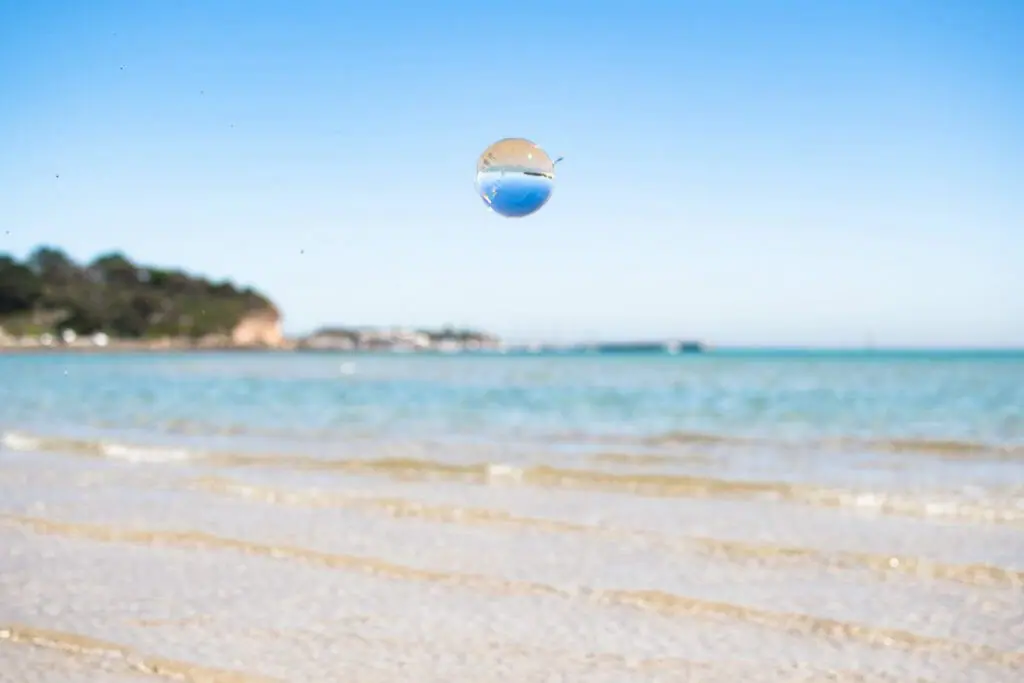 how to use a lens ball