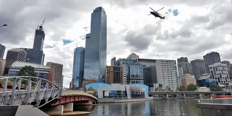 Helbourne helicopter rides: how to book and which flights and tours are best