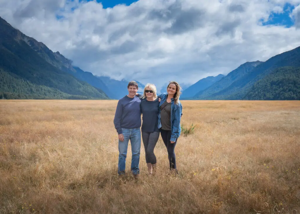 Eglington Valley Viewpoint Milford sound tour from Queenstown